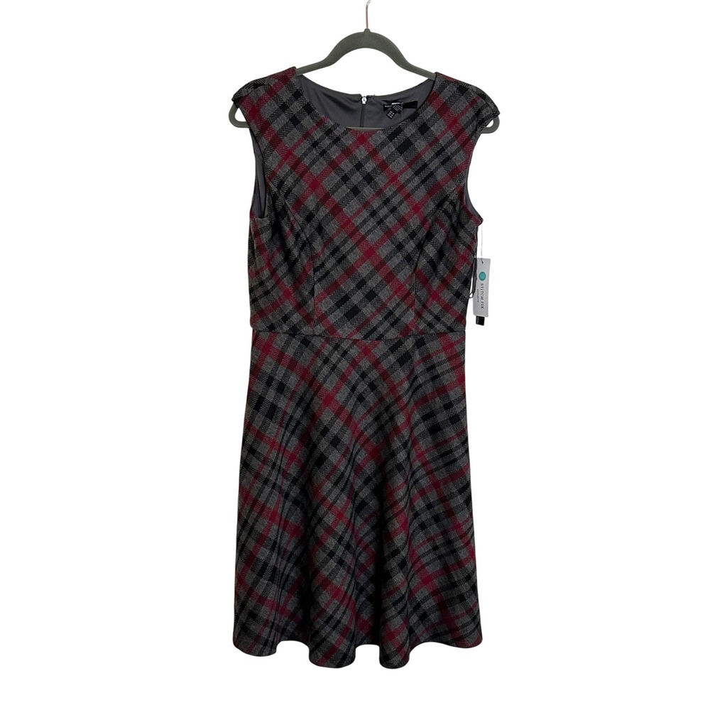 Maggy London Sleeveless Fit and Flare Dress Size 10‎ Gray Red Plaid Career NEW